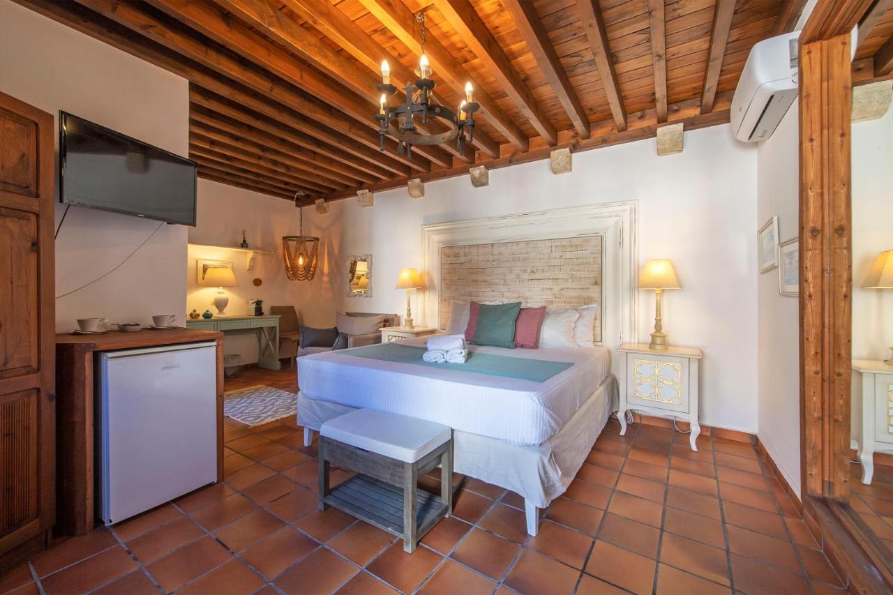 Saint Artemios Boutique Hotel Rhodes City Esterno foto