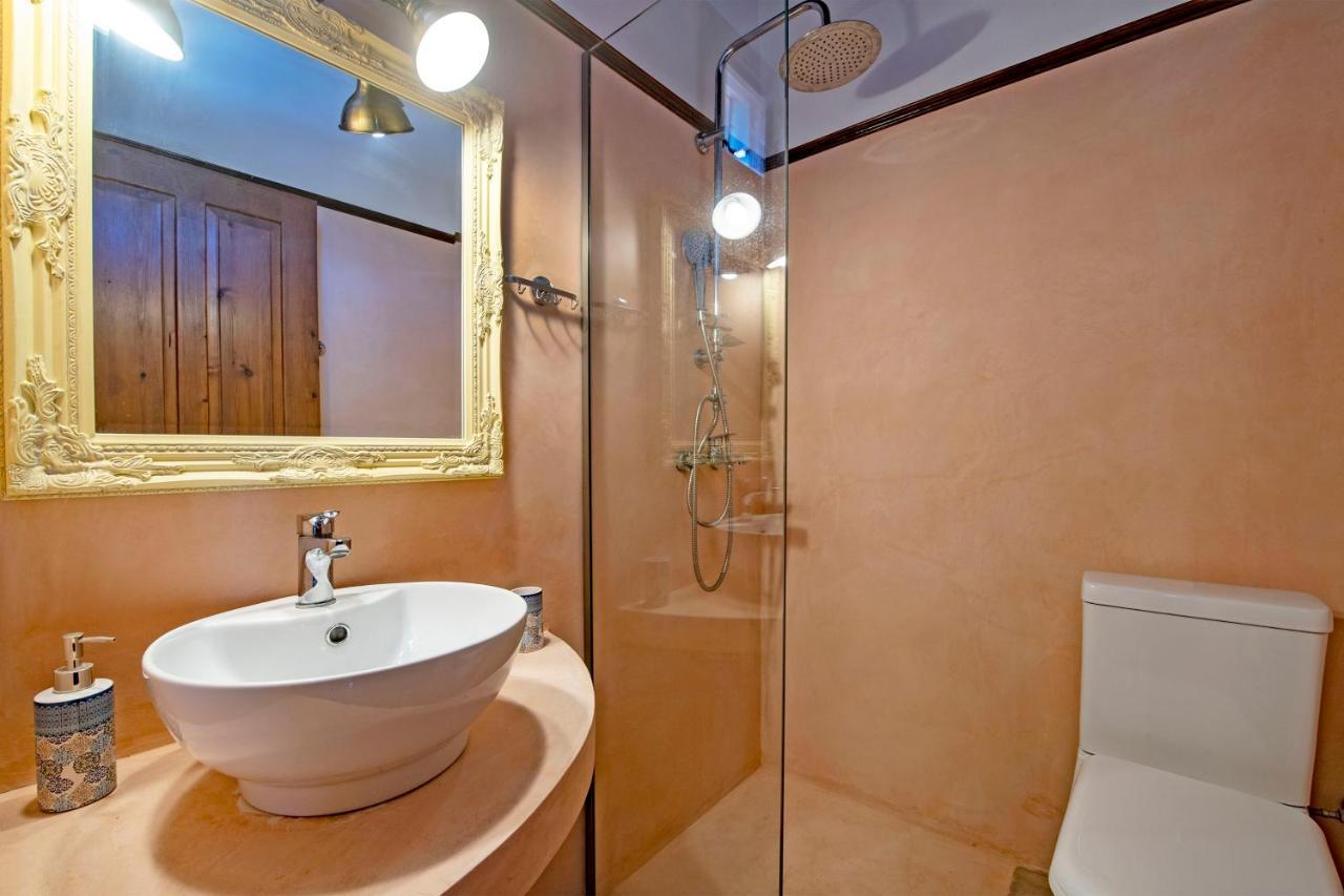 Saint Artemios Boutique Hotel Rhodes City Esterno foto