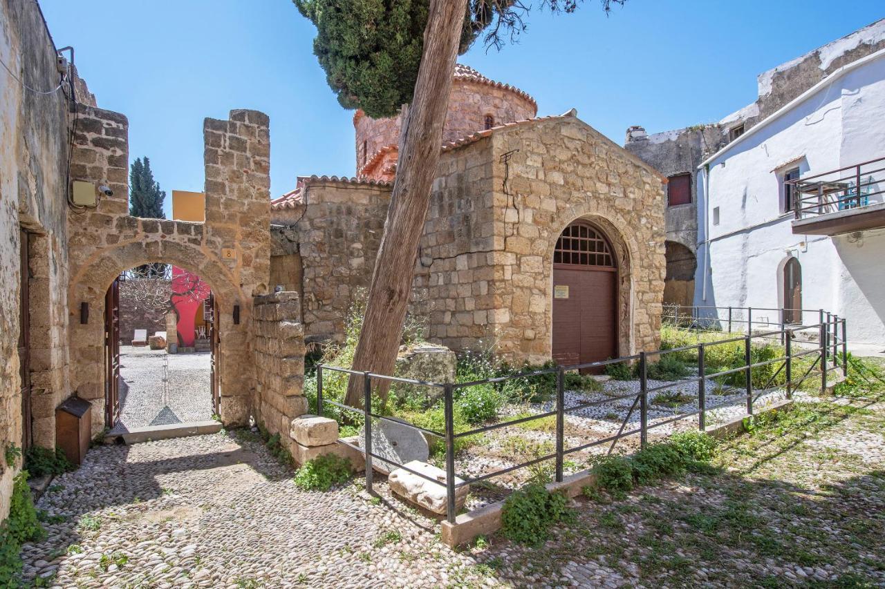 Saint Artemios Boutique Hotel Rhodes City Esterno foto